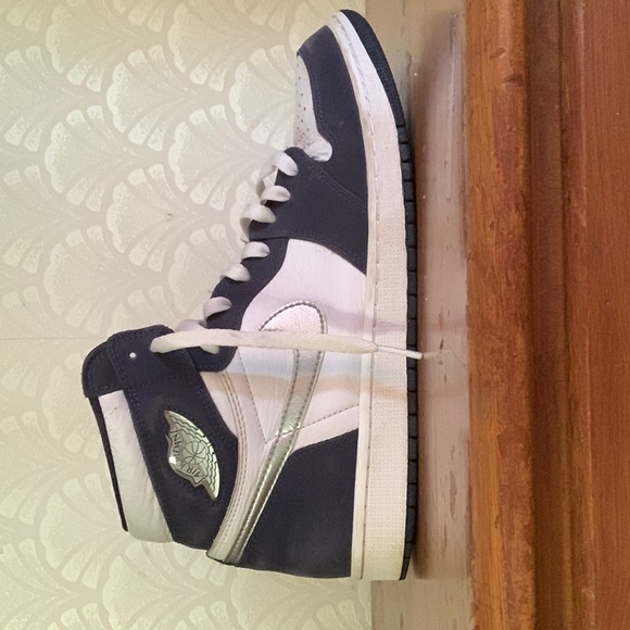 Jordan 1 “Midnight Navy” size 11